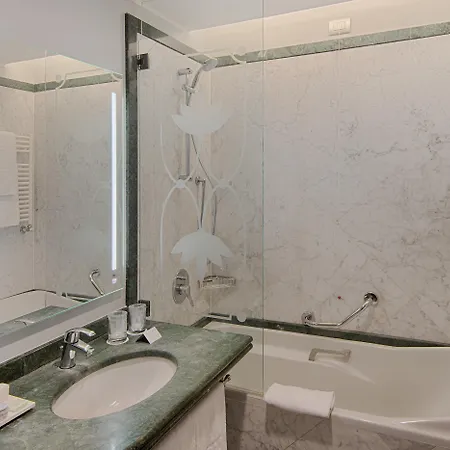 Nh Pontevecchio Hotel 4*