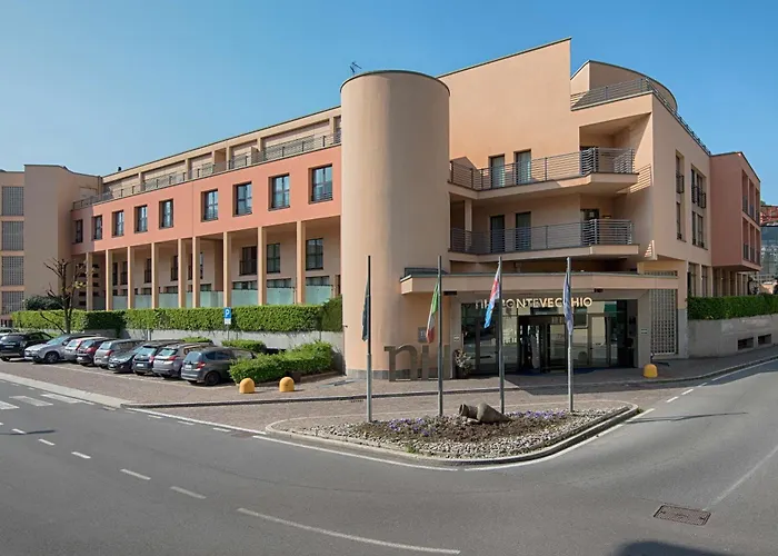 Hotell Nh Pontevecchio 4*