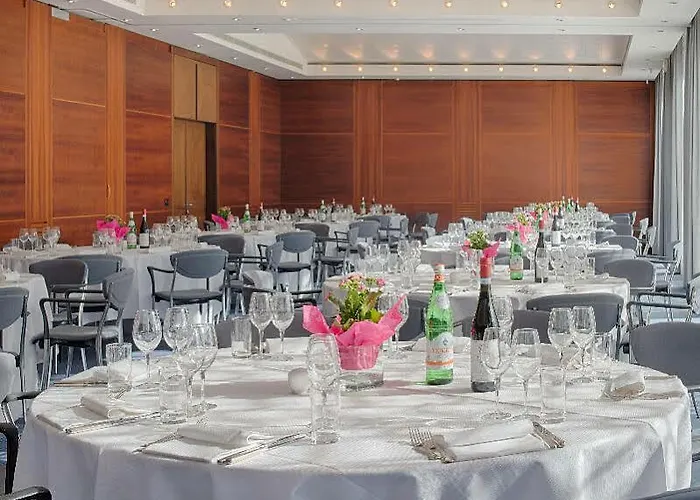 Nh Pontevecchio 4* Лекко