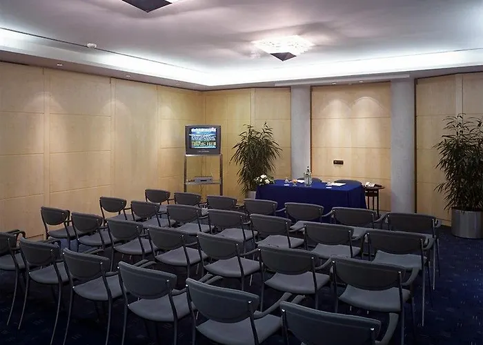 Nh Pontevecchio Hotel 4*